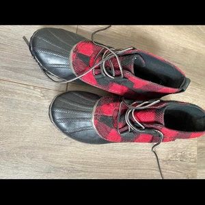Sorel snow boots 8.5 women